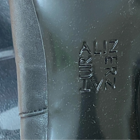 Women’s Black Leather boots main image 6